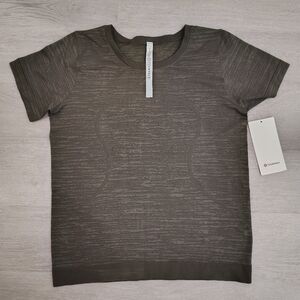 lululemon athletica Dark Green Short Sleeve Tee